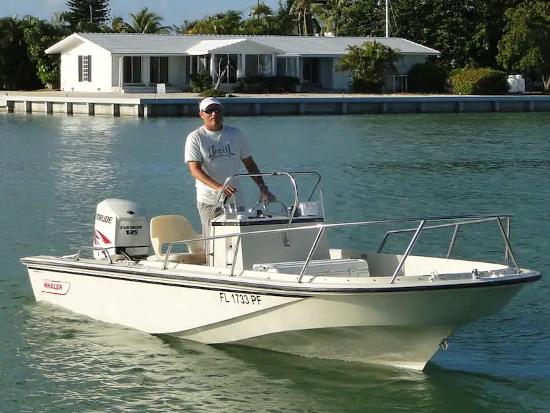 Classic Boston Whaler Outrage 19