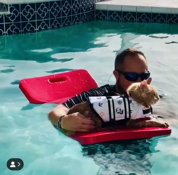 lazy bunz float